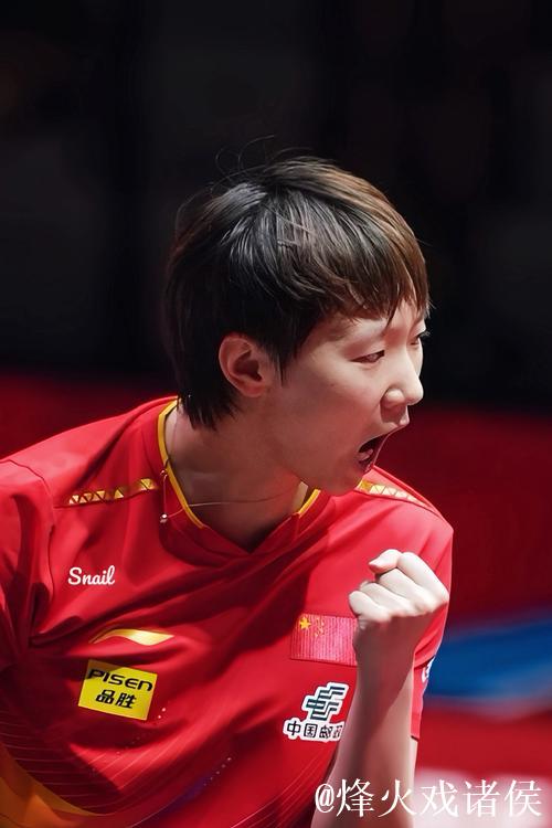 王曼昱加速出击,稳中求胜展现精湛球技 王曼昱加速出击,稳中求胜展现精湛球技